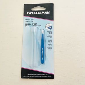 Tweezerman Bahama Blue Mimi Slant Tweezers